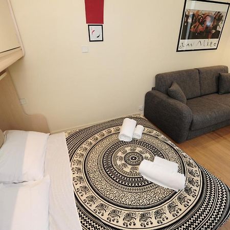 Mini Suite Miro Five Stars Holiday House Nice Exteriör bild