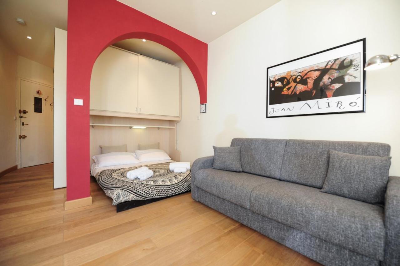 Mini Suite Miro Five Stars Holiday House Nice Exteriör bild